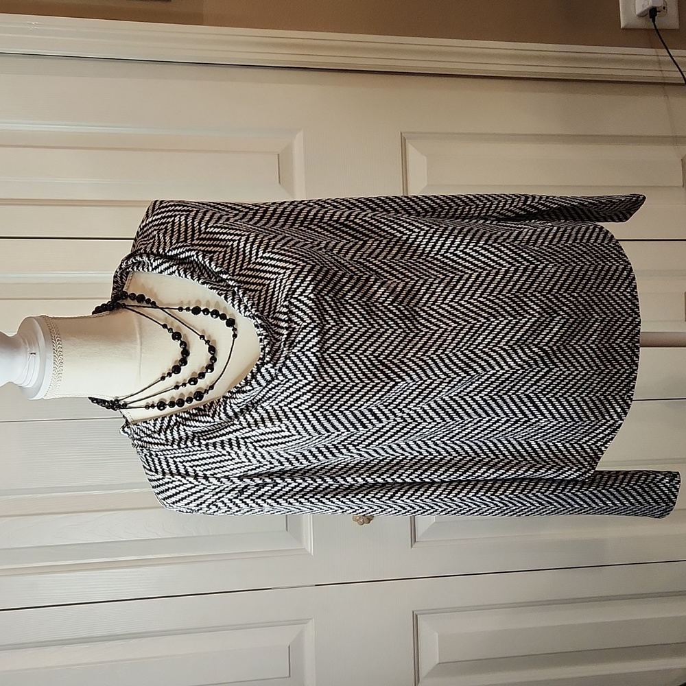 NWT,  Michael Kors,  Women's Top,  Black and white design,  Size Med